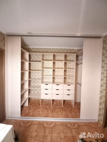 Изготовление гардеробной на заказ