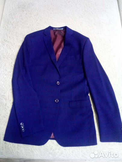 Продам костюм