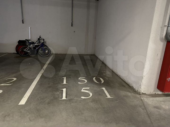 Машиноместо, 13 м²