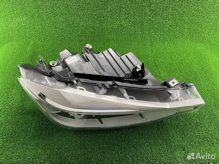 Фара правая BMW F30 12-16 Ксенон