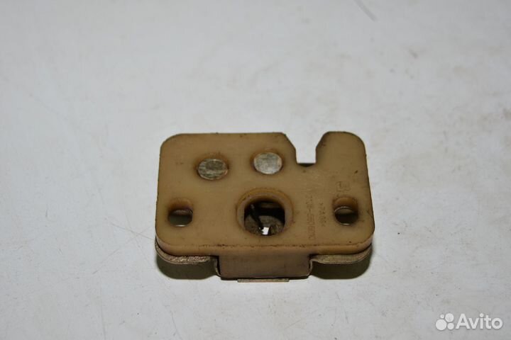 Замок багажника ваз 2105 2105-5606010 автоваз