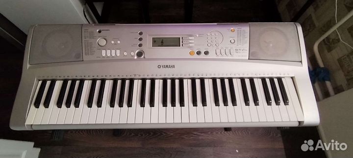 Синтезатор yamaha psr e303