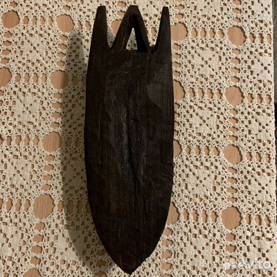 Африканская маска из эбенового дерева