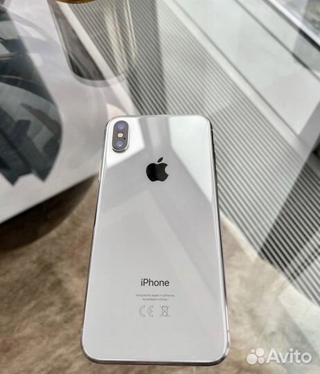 iPhone X, 256 ГБ