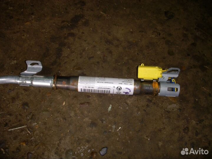 Шторка боковая Гольф 2007