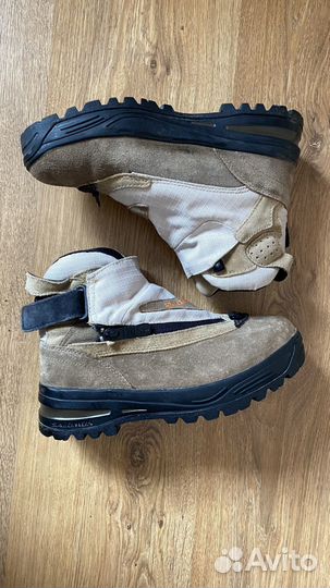 Salomon Adventure 7