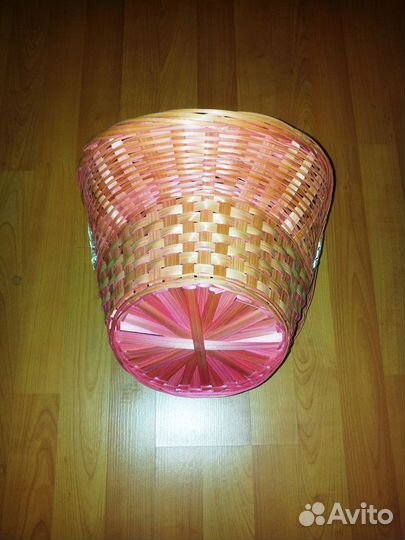 Плетёные изделия,корзинка, вазы