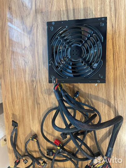 Блок питания Thermaltake toughpower 600W