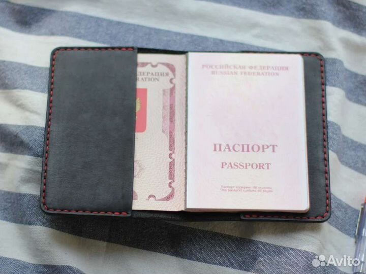 Обложка на паспорт кожаная