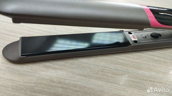 Выпрямитель для волос Dexp HST-8926BA