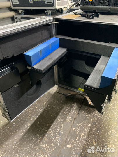 Martin Mac 2000 Profile