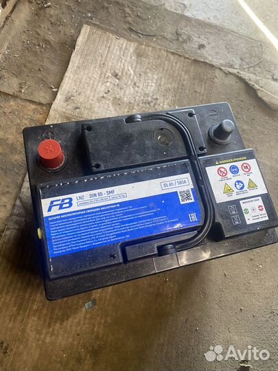 Акумулятор автомобильный FB LN2 DIN 65-SMF