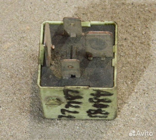 Реле 644 Audi 80 B3