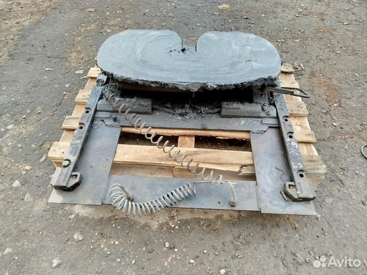 Седельное сцепное устройство