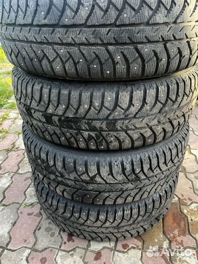 Bridgestone Ice Cruiser 7000S 225/65 R17