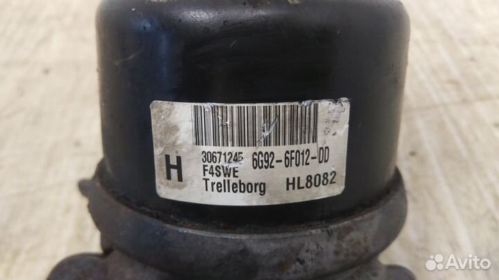 Подушка крепления двигателя Volvo XC60