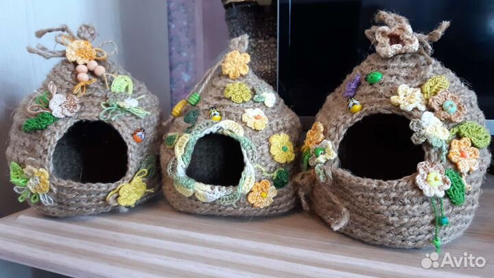 Гнёзда, Качели для домашних птиц