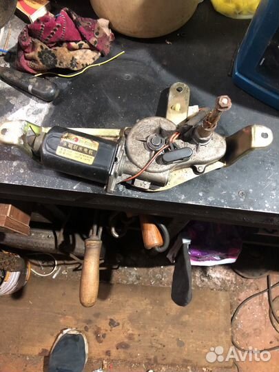 Мотор стеклоочистителя стекла заднего