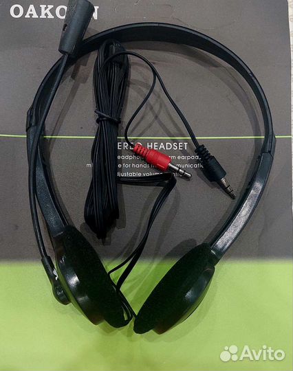 Наушники с микрофоном