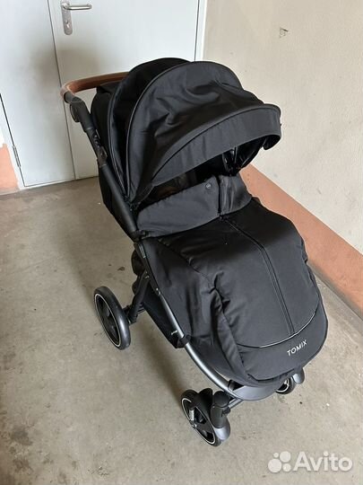 Прогулочная коляска в отличном состоянии