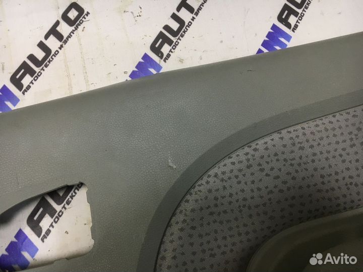 Обшивка двери передней правой Рено Логан