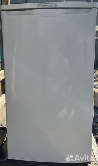 Холодильник маленький