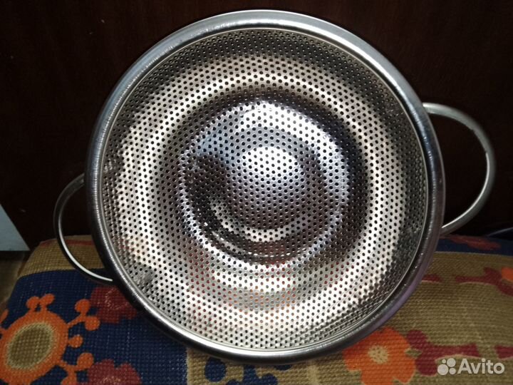 Кухонные ножи и кухонные принадлежности