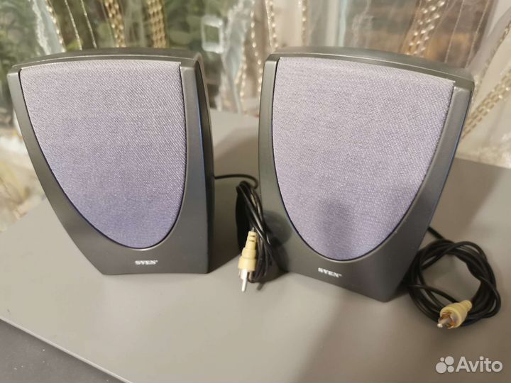 Колонки (сателлиты) от системы Sven 2.1