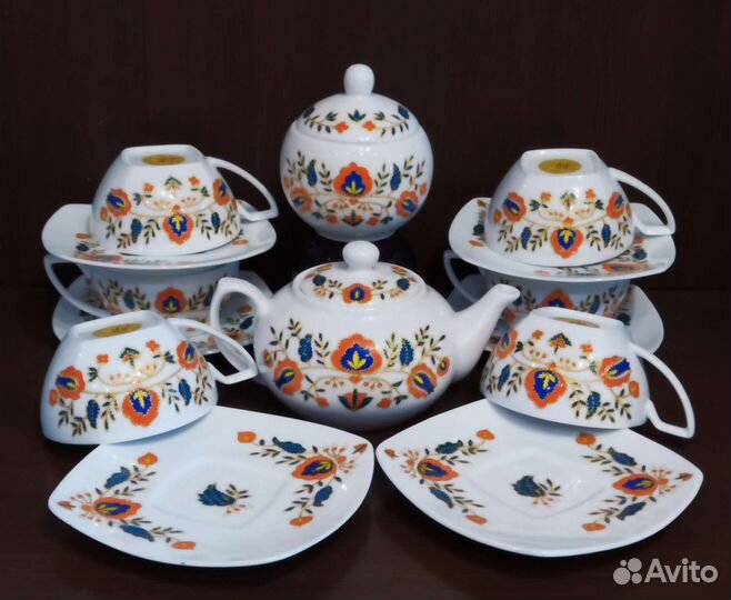 Чайный сервиз с ручной росписью