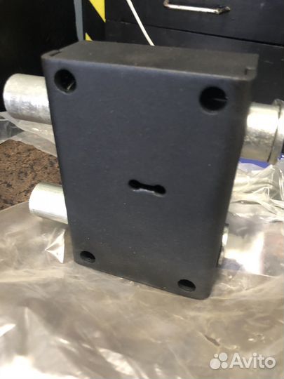 Замок для гаража