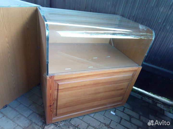 Шкафы витрины