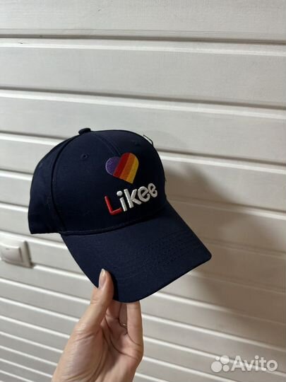 Бейсболка новая