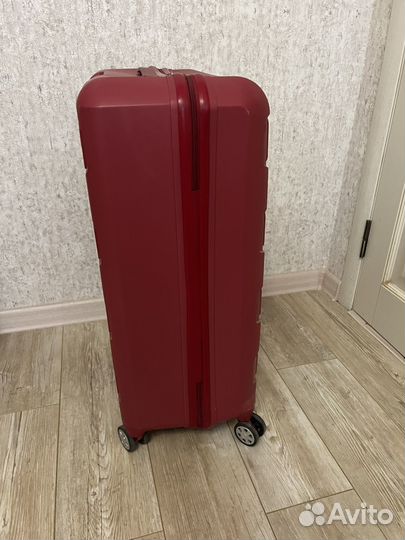 Чемодан на колесах бу