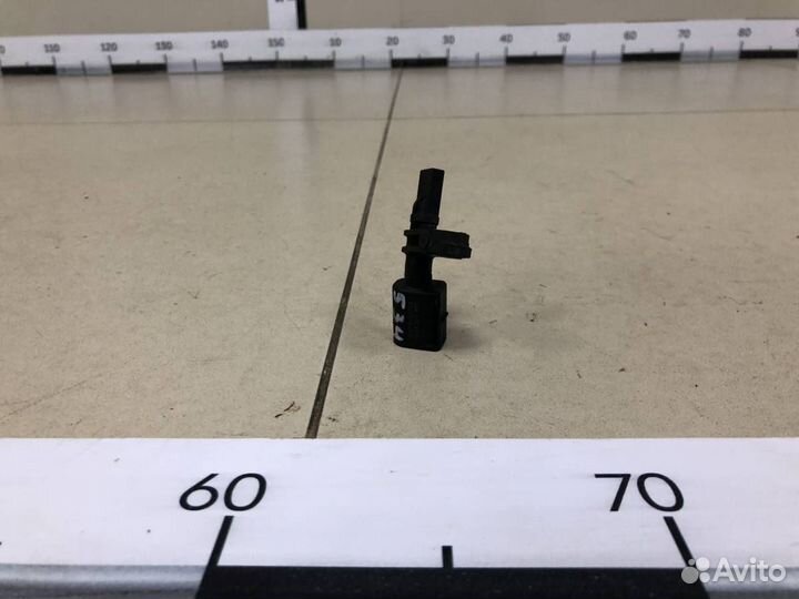 Датчик ABS передний левый Skoda Octavia A7 2013