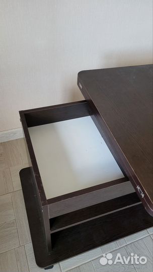 Журнальный столик
