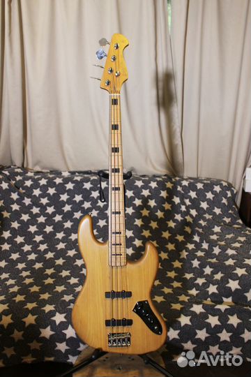 Jazz bass