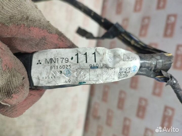 Проводка салона Mitsubishi Pajero Sport K90 4D56