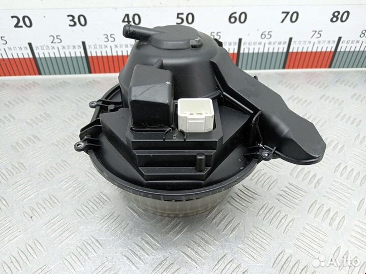 Моторчик для Volvo V70 2