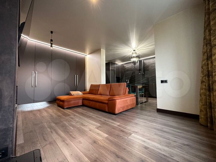 2-к. квартира, 65 м², 11/17 эт.