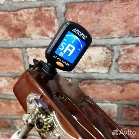 Тюнер для настройки гитары, укулеле, скрипки