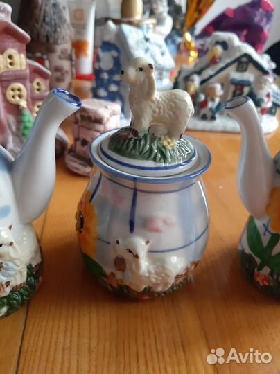 Мини-чайники и сахарница фарфор