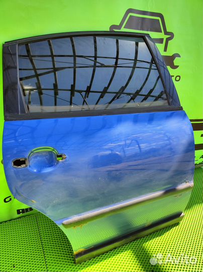 Дверь задняя правая Passat b5 седан