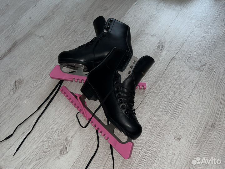 Коньки для фигурного катания 38