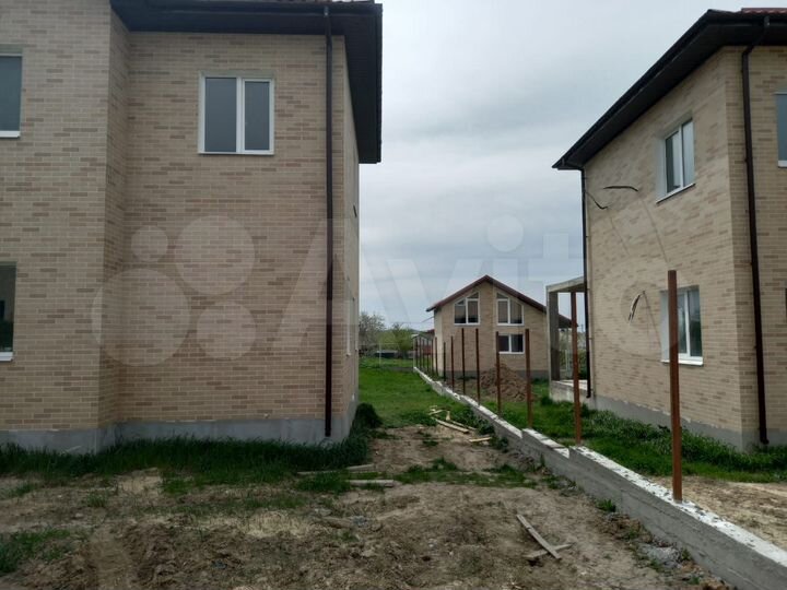 Дом 107 м² на участке 6 сот.