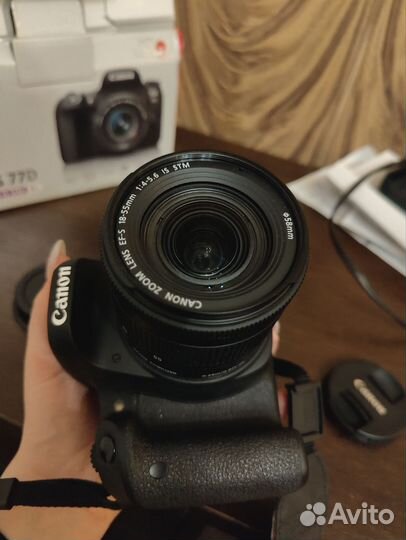 Canon EOS 77D Kit EF-S 18-55mm