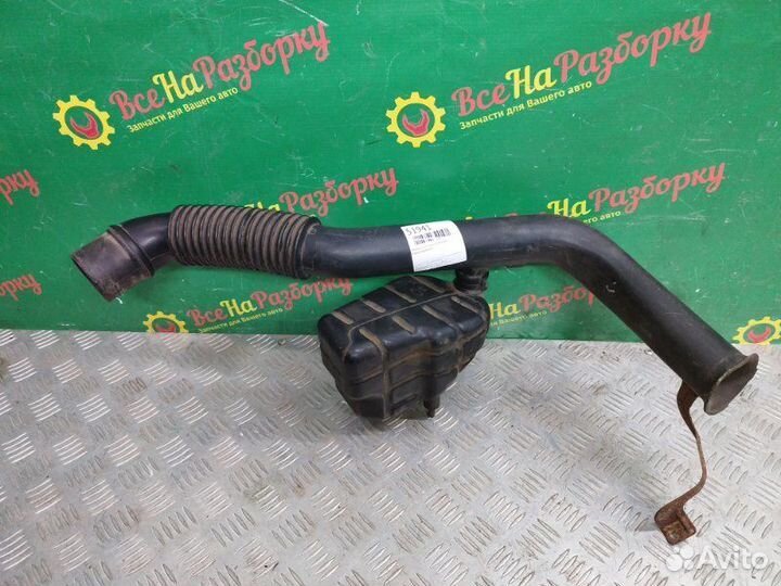 Резонатор воздушного фильтра Nissаn Almera N15