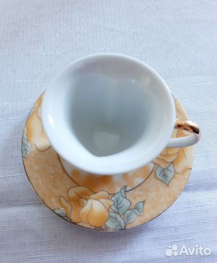 Кофейная пара с чашкой в виде сердца