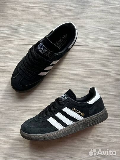 Кроссовки женские adidas handball spezial black