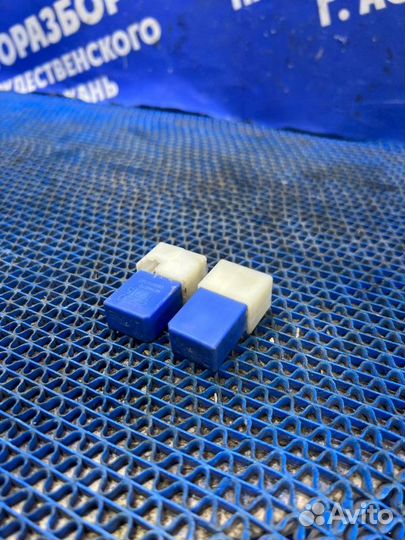 Реле Nissan Cefiro A33 седан VQ20 2000