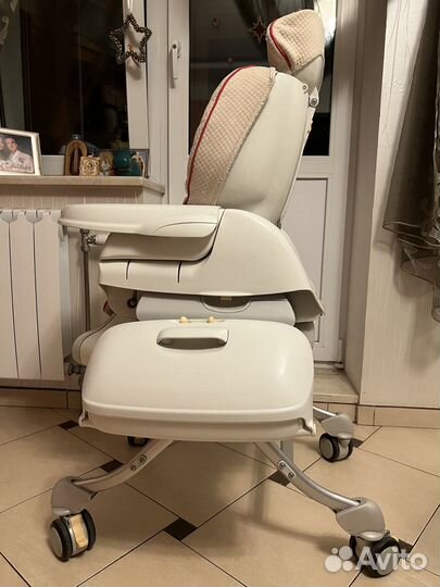 Стульчик-колыбель Cоmbi Roanju (Япония)